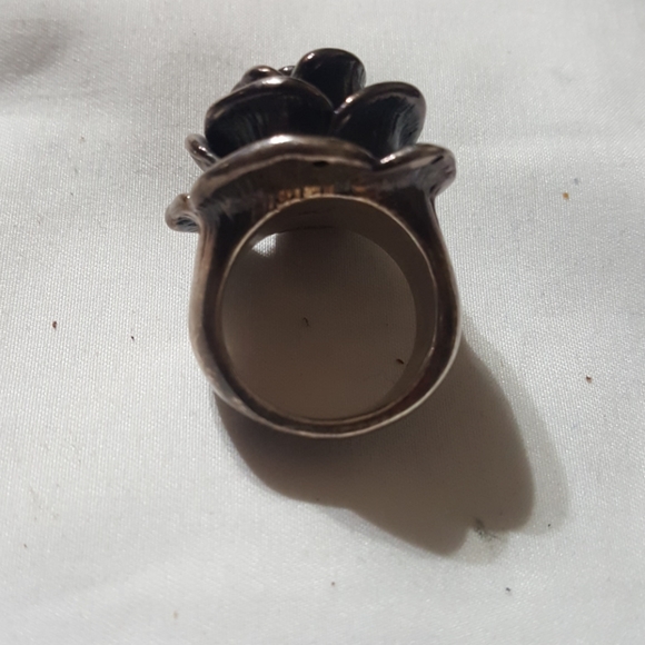 A ladies Dinner ring - Picture 2 of 3